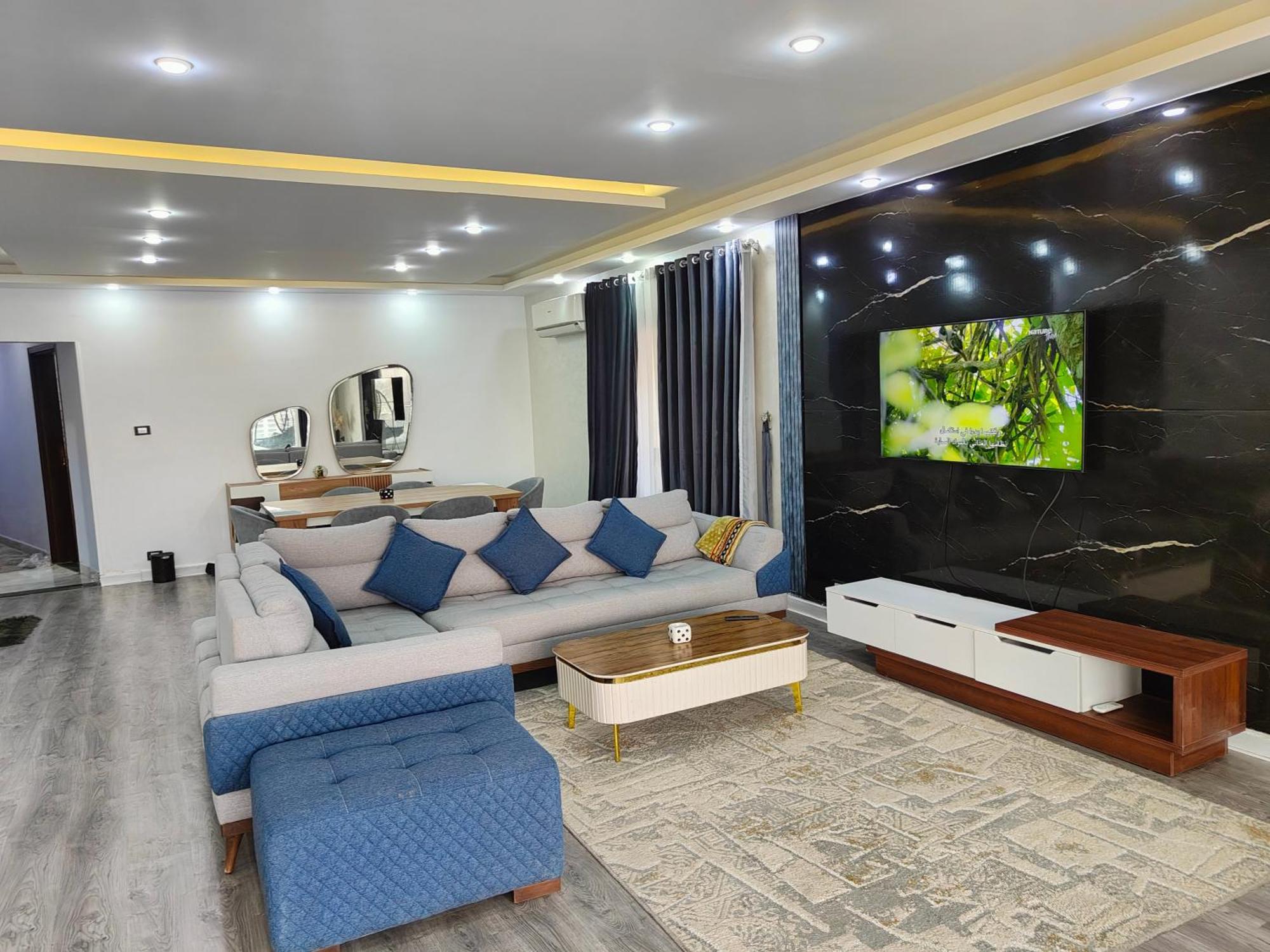 Apartment مفروشة علي النيل *
