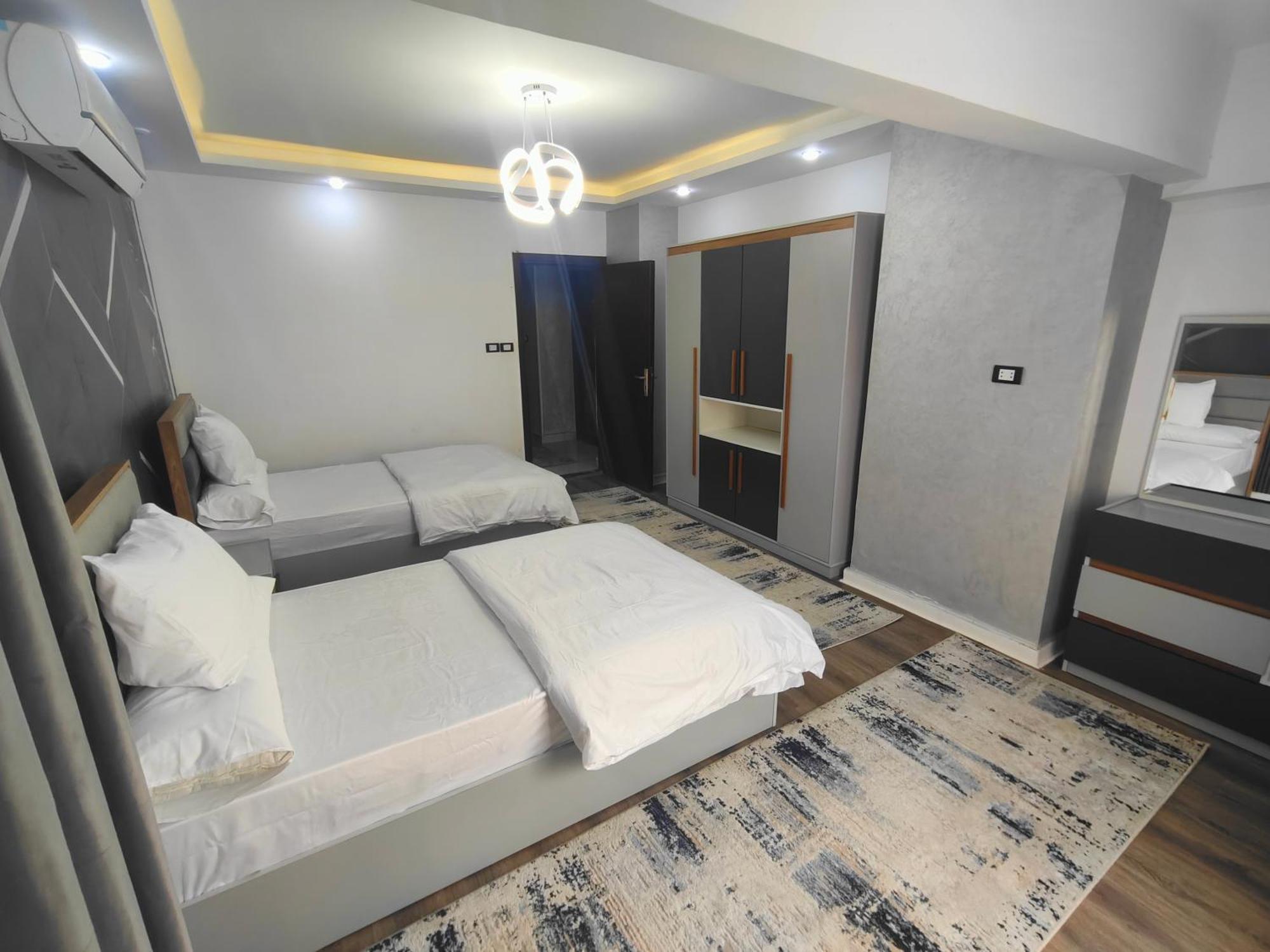 Apartment مفروشة علي النيل