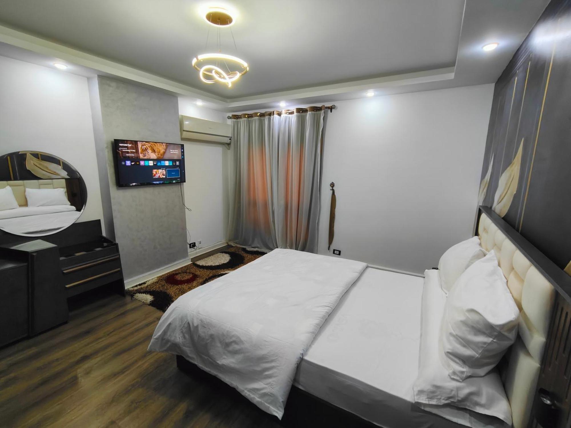 Apartment مفروشة علي النيل