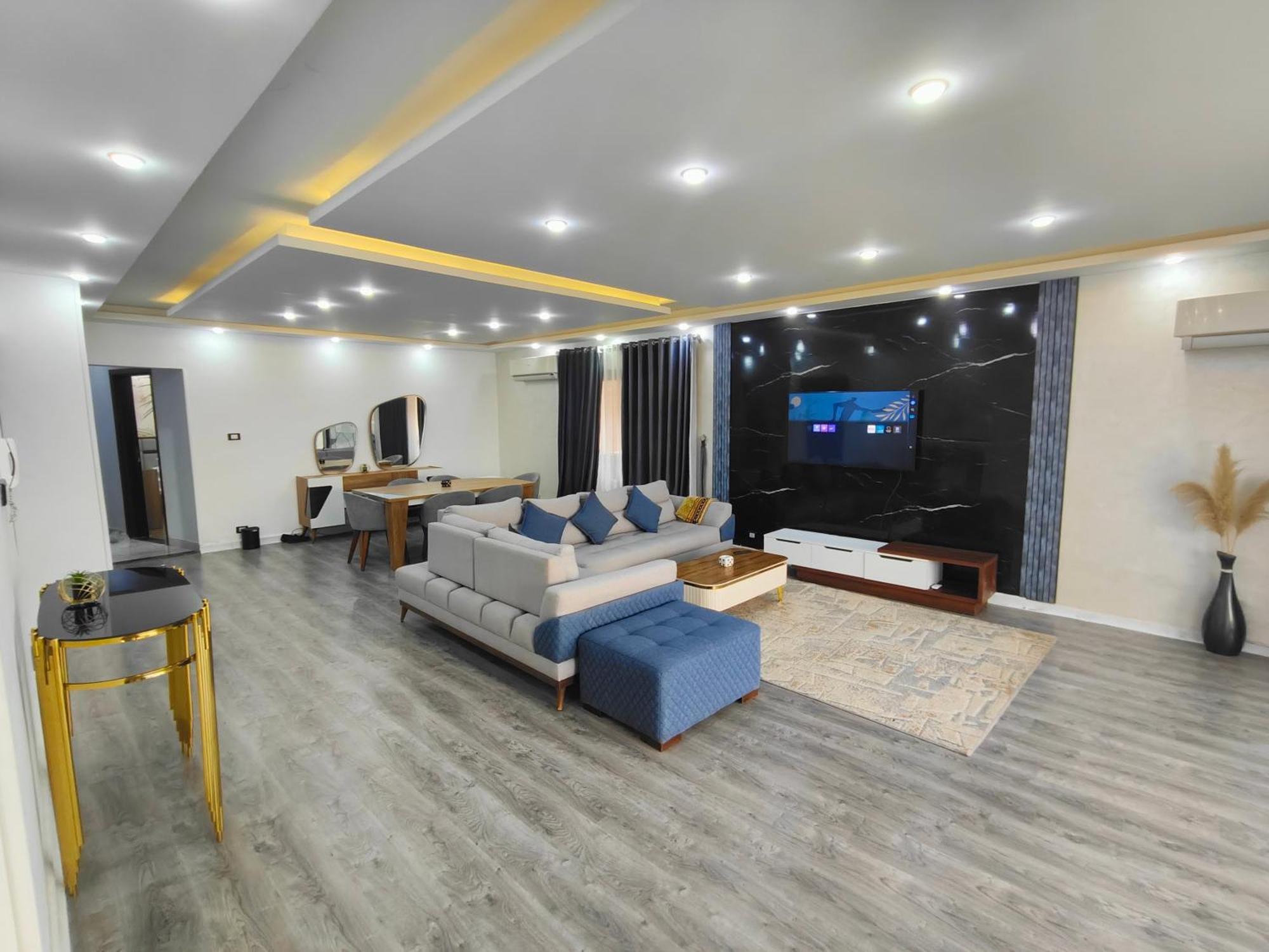 Apartment مفروشة علي النيل Cairo